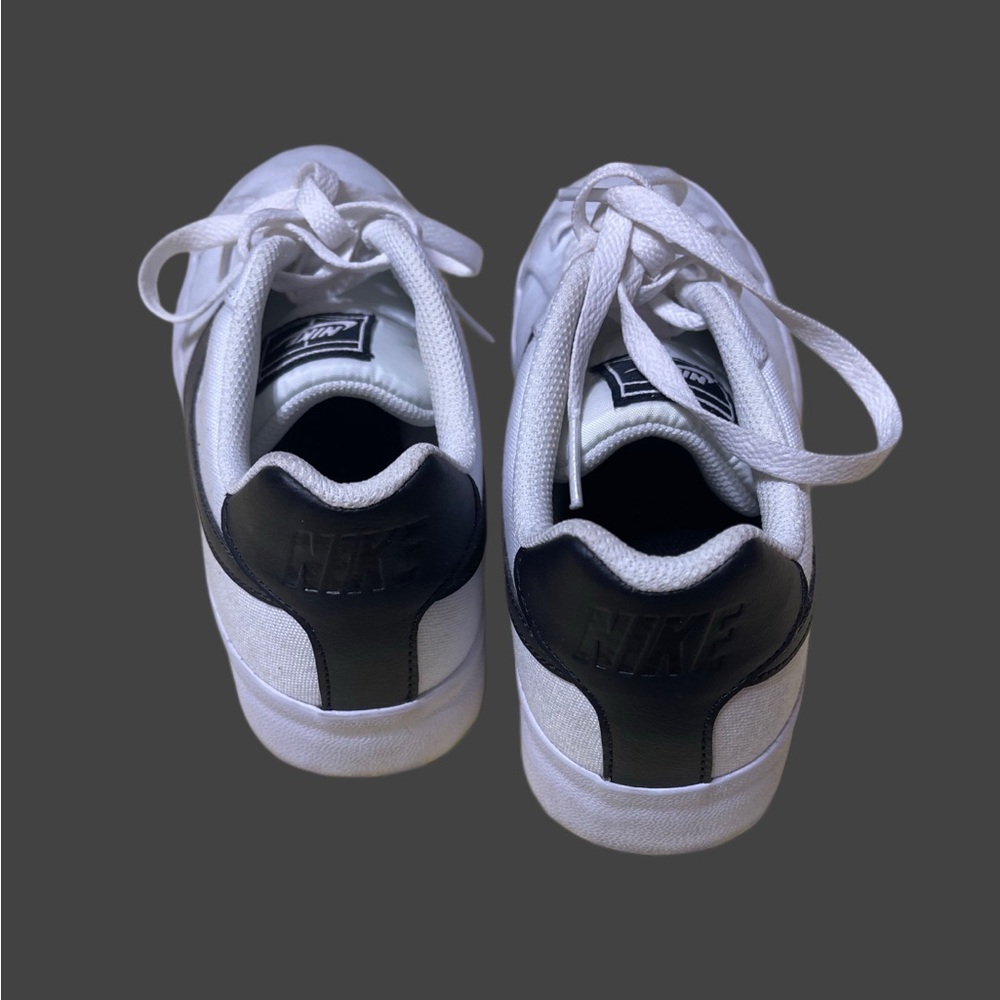 Nike Womens Court Royal AC Canvas Tennis Shoe White Black Sz 8 - Picture 5 of 5